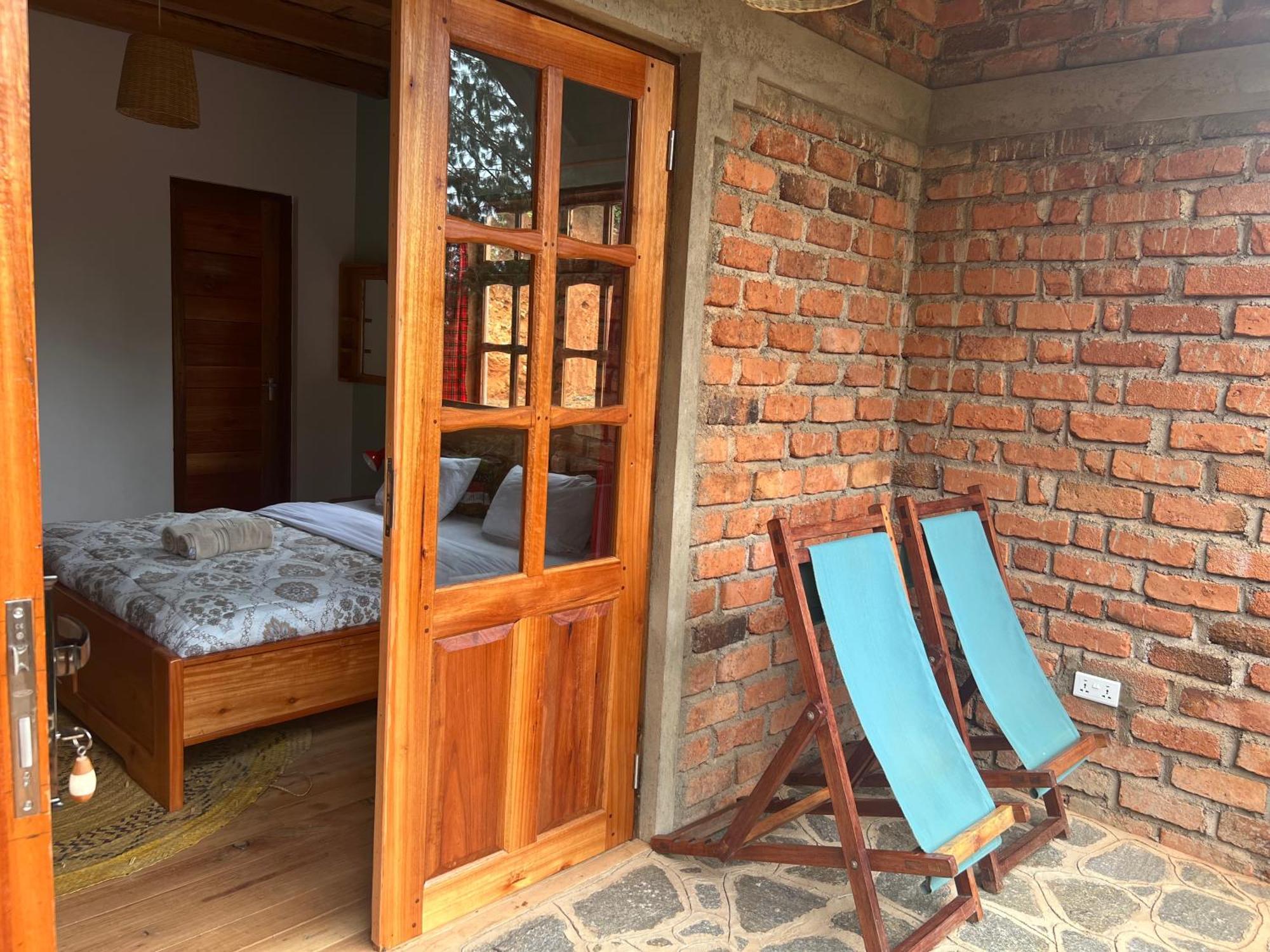 David Crater Homestay Lushoto Экстерьер фото