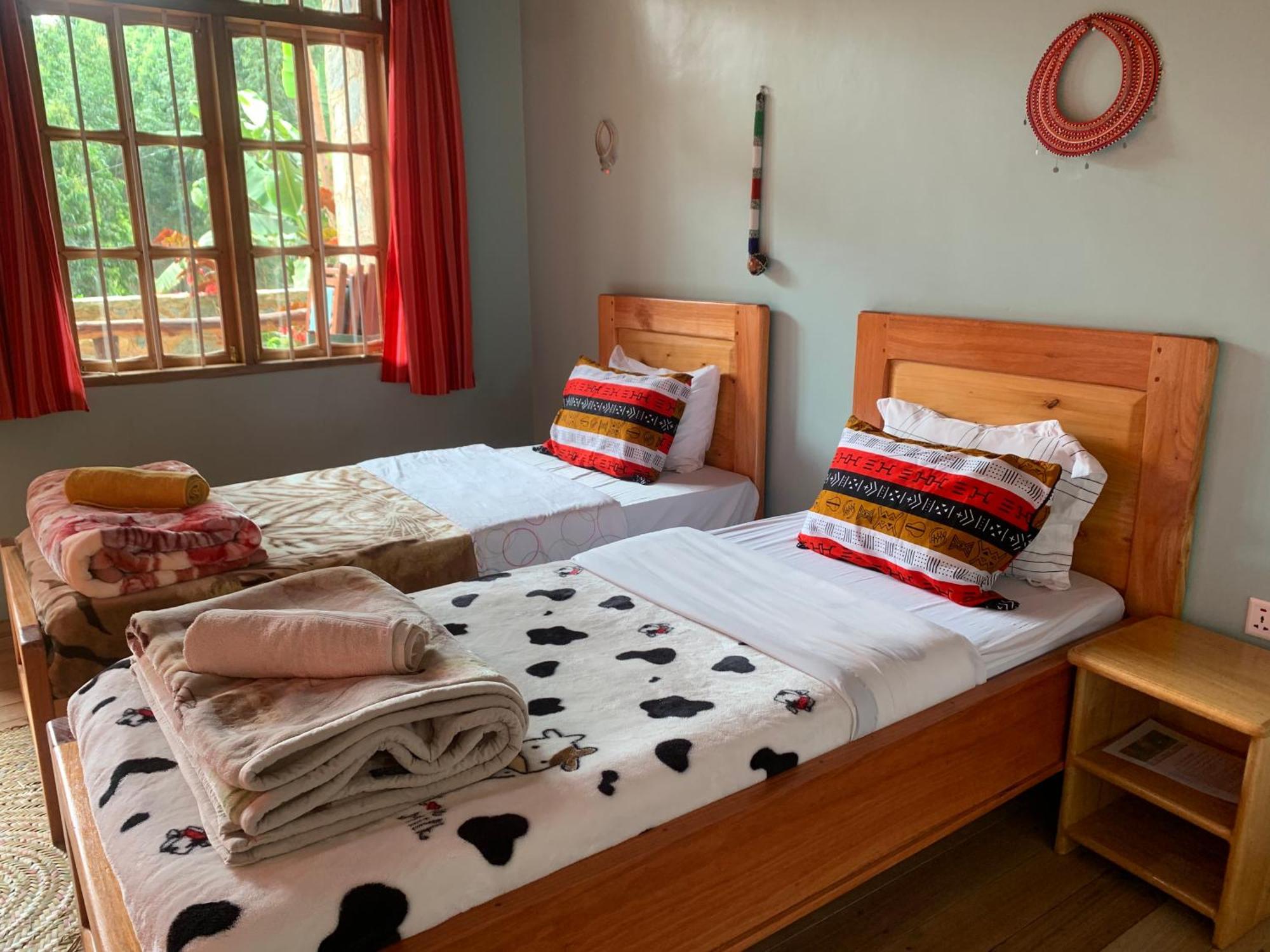 David Crater Homestay Lushoto Экстерьер фото