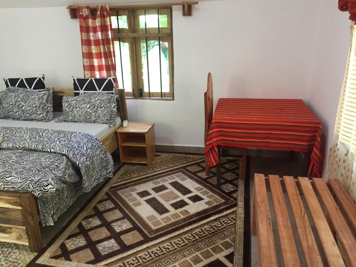 David Crater Homestay Lushoto Экстерьер фото